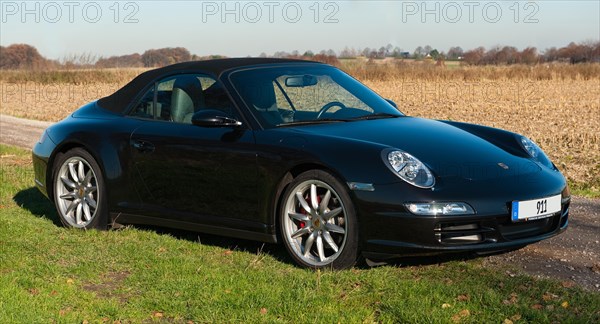 Porsche 911 Carrera 4S Cabriolet with all-wheel drive