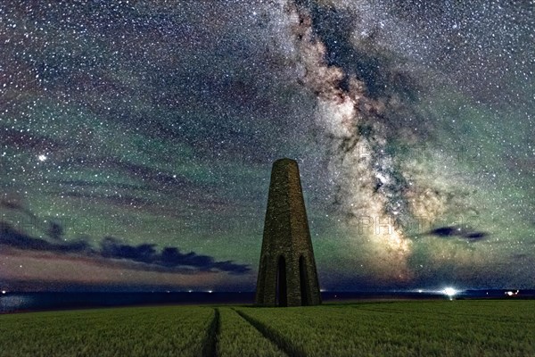 Milky Way over The Daymark