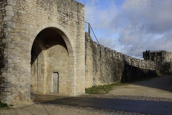 Porte de Jouy gate and ramparts