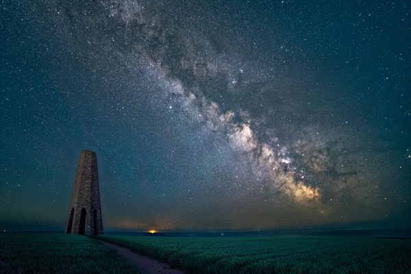 Milky Way over The Daymark