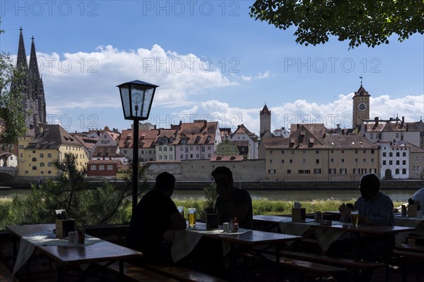 City view with St. Peter's Cathedral