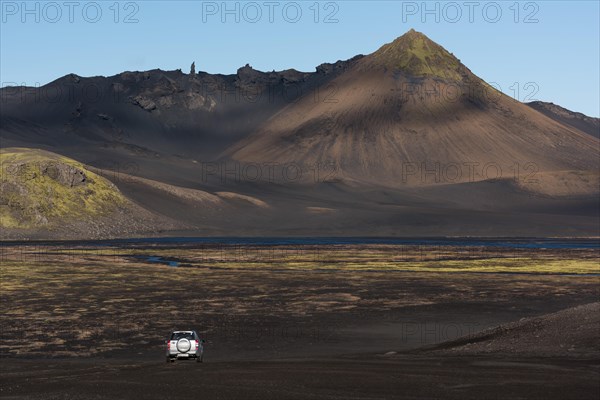 Highland capable vehicle