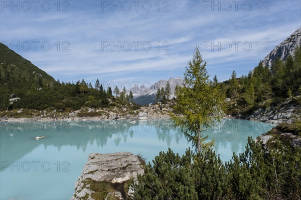 Turquoise-green Lake Sorapis