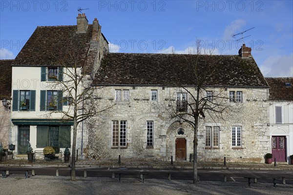 Houses on the Place du Chatel