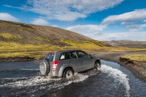 Highland capable vehicle