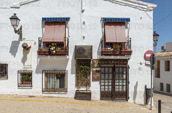 Narrow streets with white houses in Altea Old Town