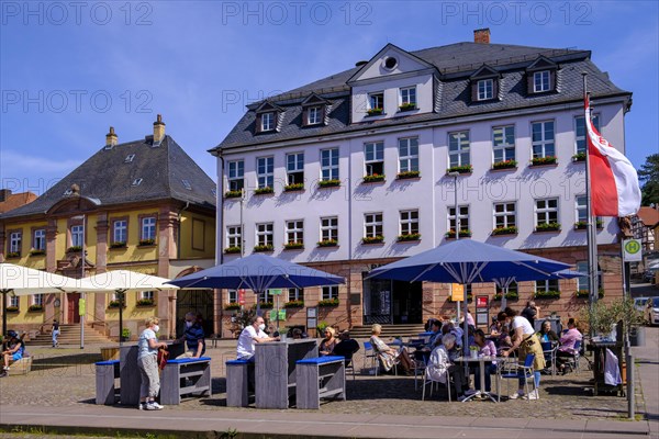 Street cafes on Engelplatz