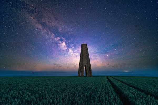 Milky Way over The Daymark