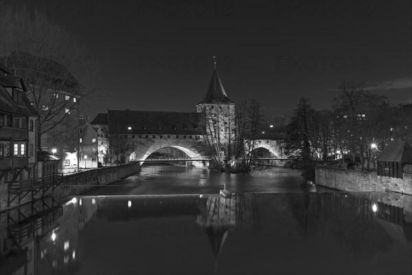 Historic chain footbridge and front vestibule with the Schlayer tower