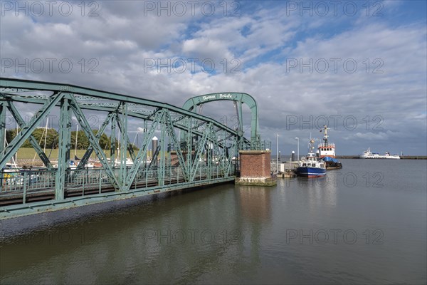 Nassau bridge in Nassau harbour