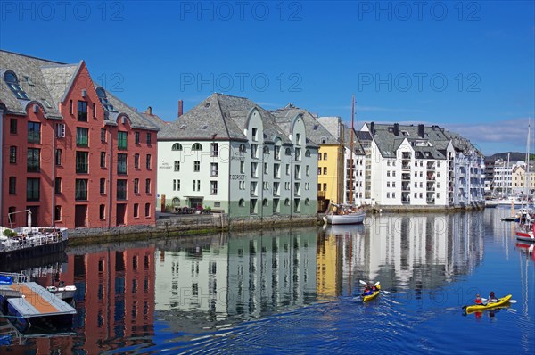 Houses reflected in the harbour
