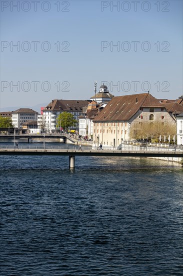 Landhausquai mit historischem Landhaus an der Aare