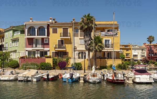 Boats and colourful houses