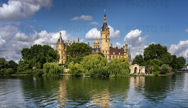 Panorama of the castle at Schwerin Inner Lake