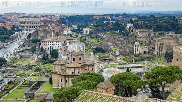 Overview of the historical centre of Rome