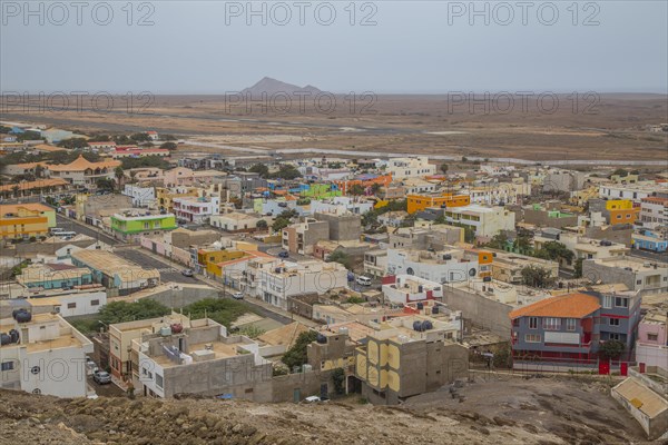 Colourful houses of Espargos