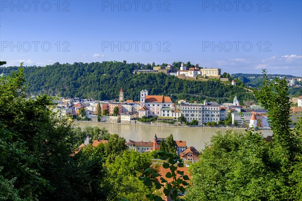 From the pilgrimage church Mariahilf to the old town of Passau
