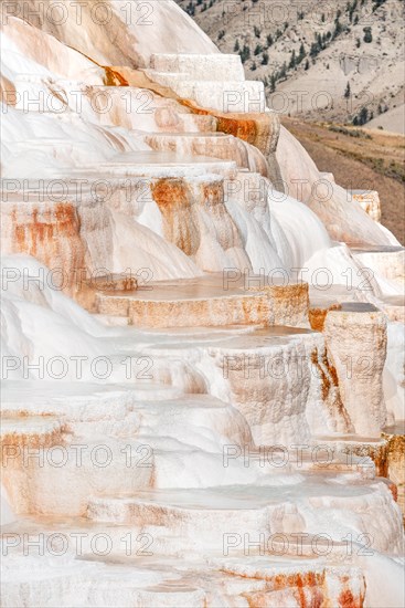 Sinter terraces with calcareous tuff deposits