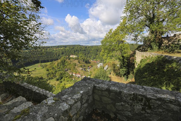 Hohengundelfingen castle ruins