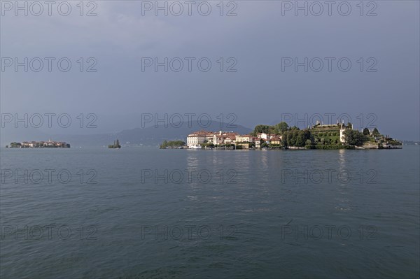 Isola dei Pescatori and Isola Bella