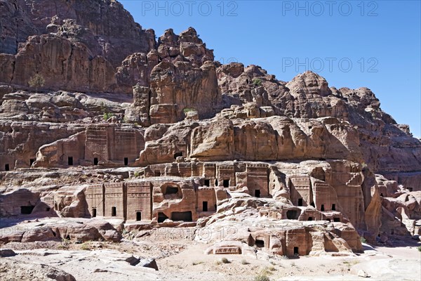 Tomb facades in Bas al-Siq