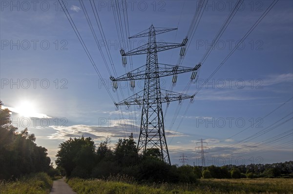 High-voltage pylon