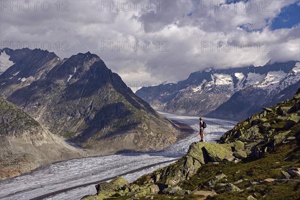 Hiking along the Great Aletsch Glacier