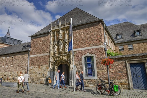 Entrance Aachen Cathedral Treasury