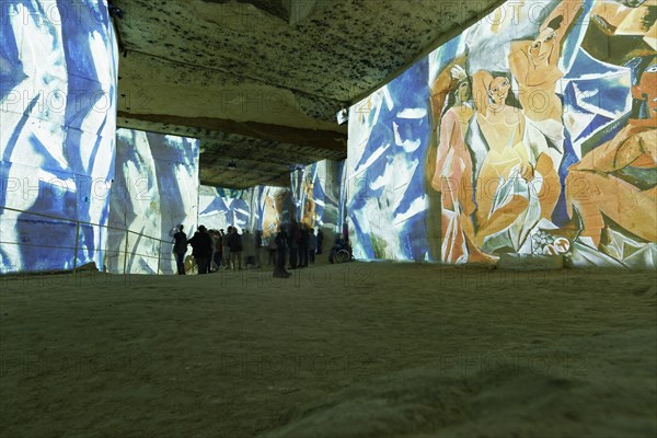 Light and pictureshow Carrieres des Lumieres