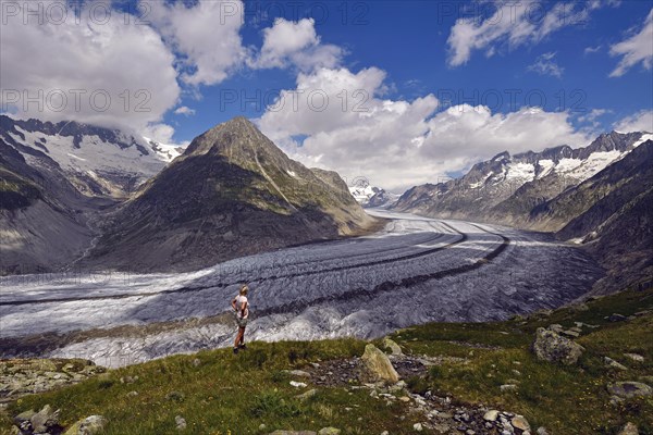 Hiking along the Great Aletsch Glacier