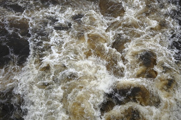 Strong current in the Ottawa River