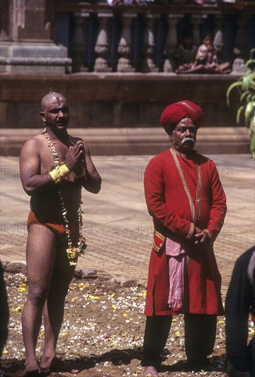 Wrestler saluting Maharaja