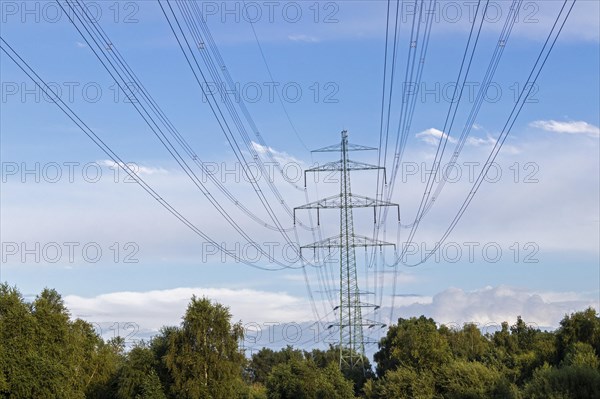 High-voltage pylon