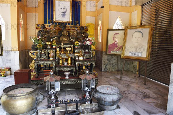 Tomb for monks