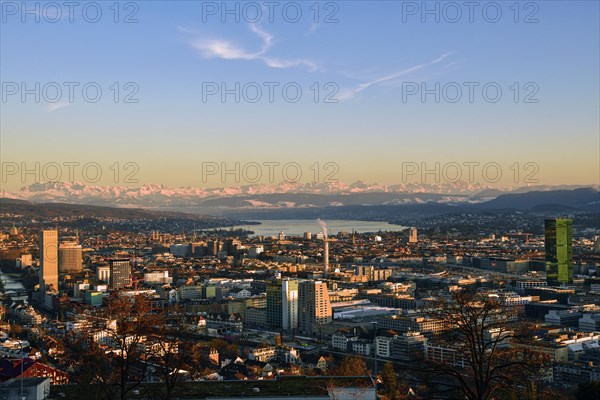 Panorama Zurich with Lake Zurich and the Alps