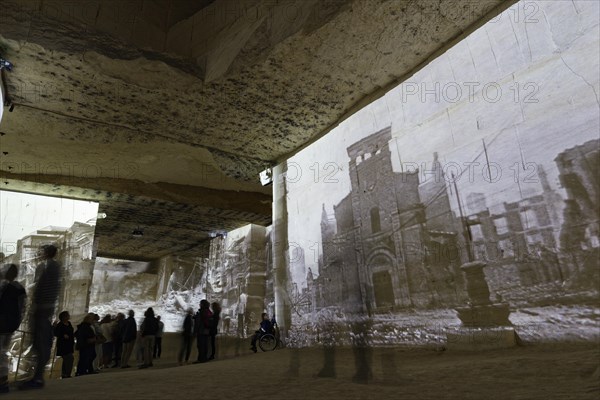 Light and pictureshow Carrieres des Lumieres