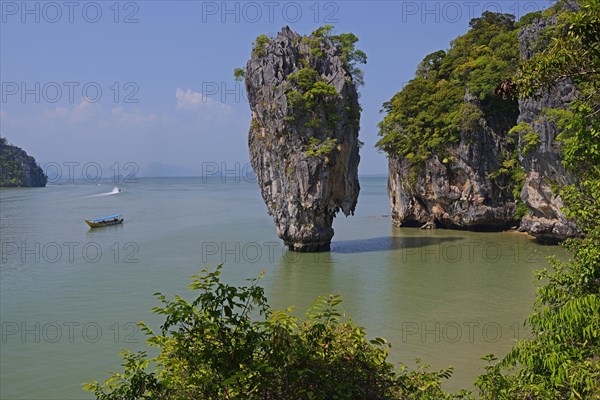 Striking rock formation