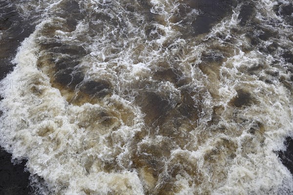 Strong current in the Ottawa River