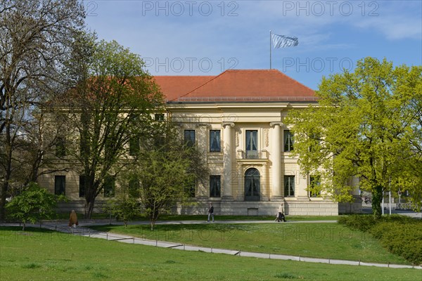 Prinz-Carl-Palais