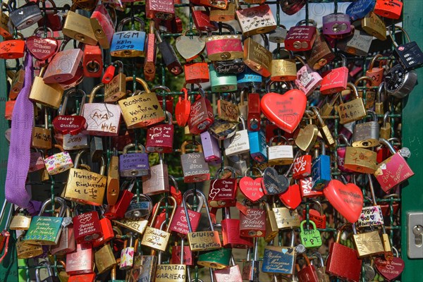 Love locks