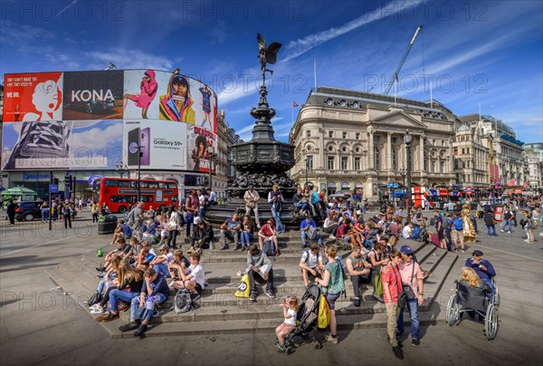 Piccadilly Circus