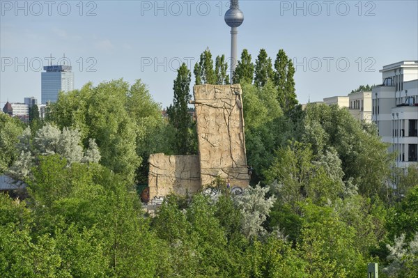 Climbing tower Schwedter Nordwand of the AlpinClub Berlin (DAV)