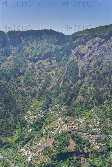 Mountain Village Curral das Freiras