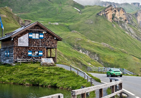 House with exhibition Building the road of Grossglocknerstrasse