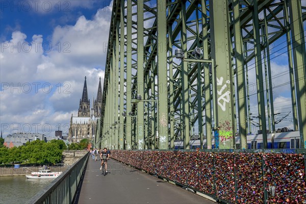 Love locks