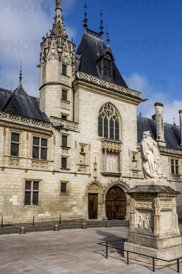 Bourges