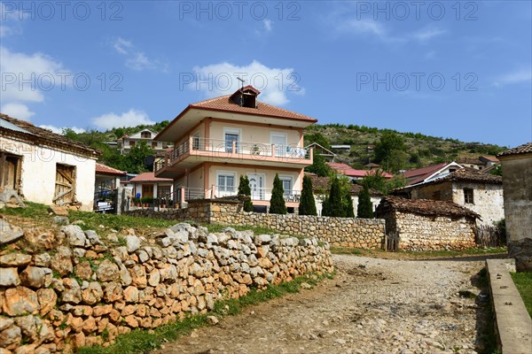 Houses in Pustec