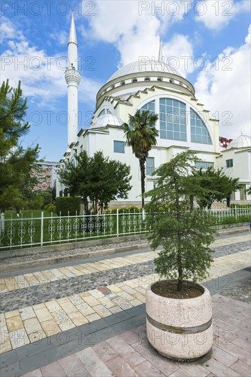 Ebu Beker Mosque