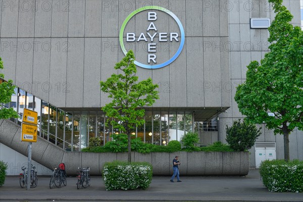 Bayer AG