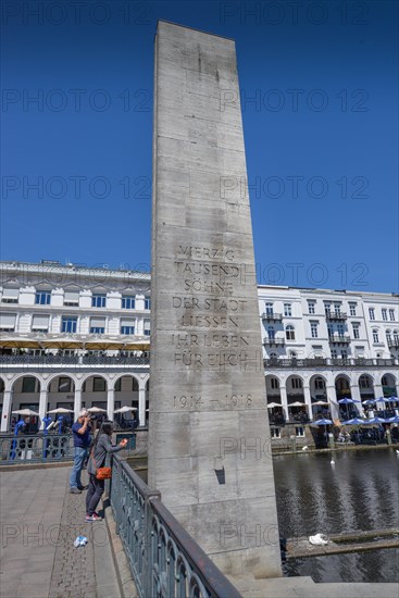 Monument to the Fallen of Both World Wars